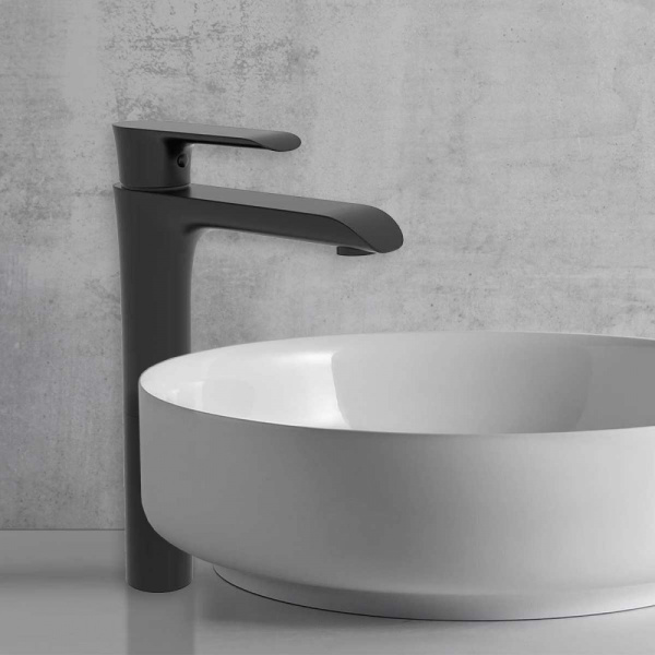 Смеситель для раковины Vincea Esse VBF-1E2MB