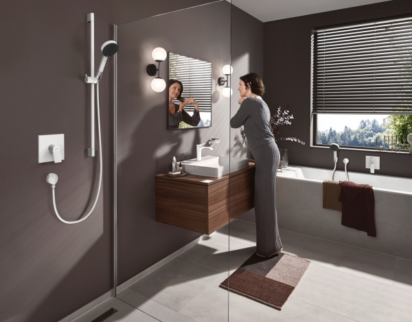 Смеситель для ванны встраиваемый Hansgrohe Vivenis 75415700 белый матовый