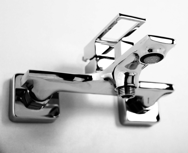 Смеситель для ванны  BelBagno LUCE LUC-VAS-CRM