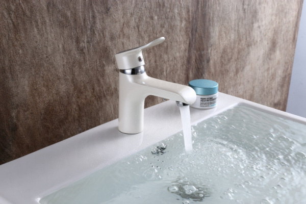 Смеситель для умывальника Hansen H10003