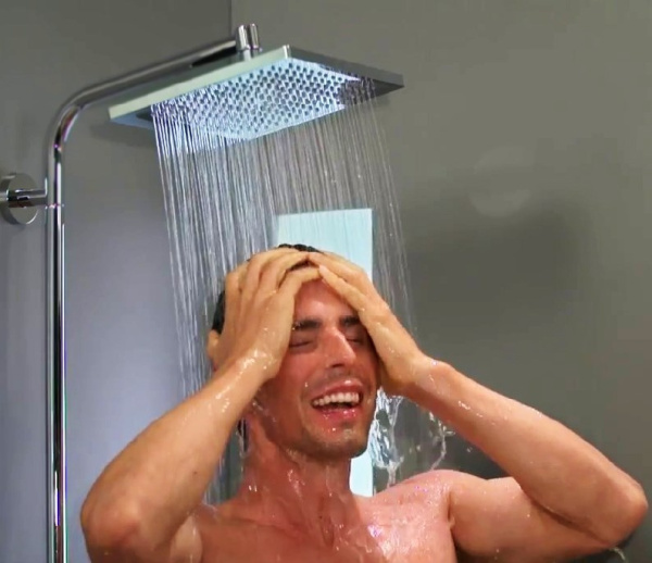 Душевая стойка Hansgrohe Crometta 27289000 Душевая стойка Hansgrohe Crometta 27289000