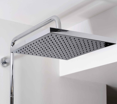 Душевая система с изливом Jacob Delafon Atom E26238-CP