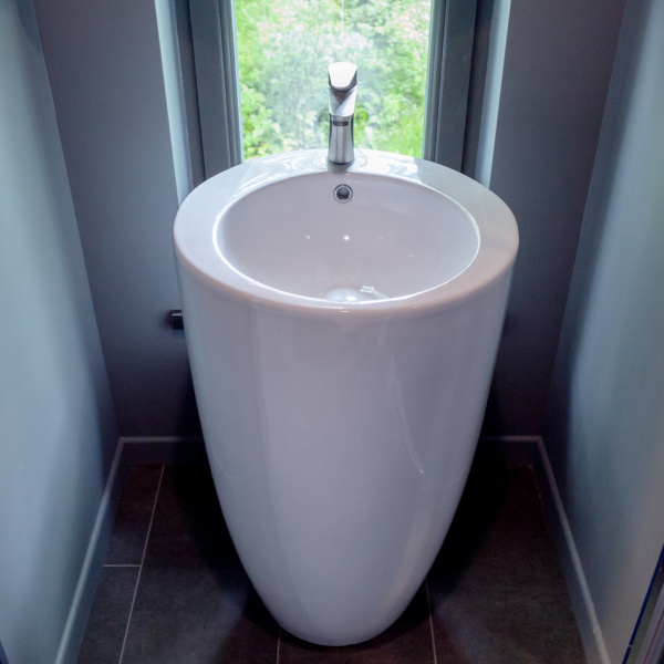 Раковина напольная (50х50)  Melana B133-805