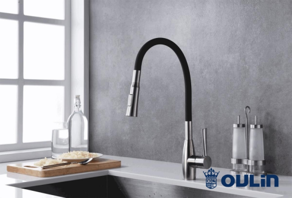 Смеситель для кухни Oulin OL-8022 (с гибким изливом)
