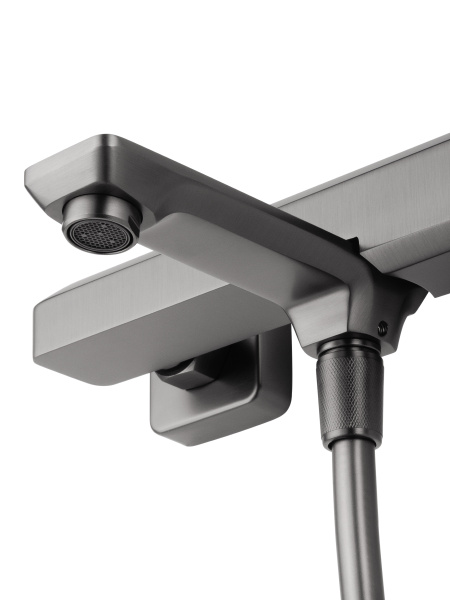Смеситель для ванны с душем WONZON & WOGHAND DIAMOND, темный графит WW-88639011-BGM Смеситель для ванны с душем WONZON & WOGHAND DIAMOND, темный графит WW-88639011-BGM