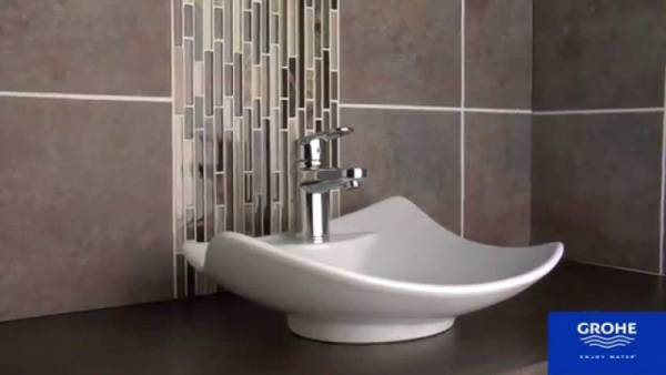 Смеситель однорычажный для раковины Grohe Eurodisc Cosmopolitan 23053 002 (23053002) хром