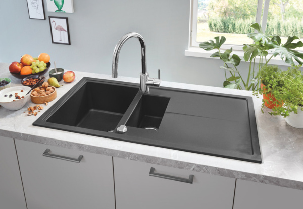 Смеситель для кухни однорычажный с выдвижным аэратором Grohe Concetto 31483 002 (31483002)