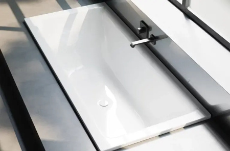 Стальная ванна (200х100) Bette Free 6832-000 AS с шумоизоляцией и антискользящим покрытием