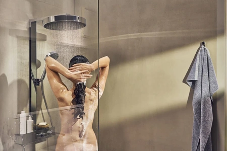 Душевая система с термостатом Hansgrohe Rainfinity Showerpipe 360 1jet 26853000 хром