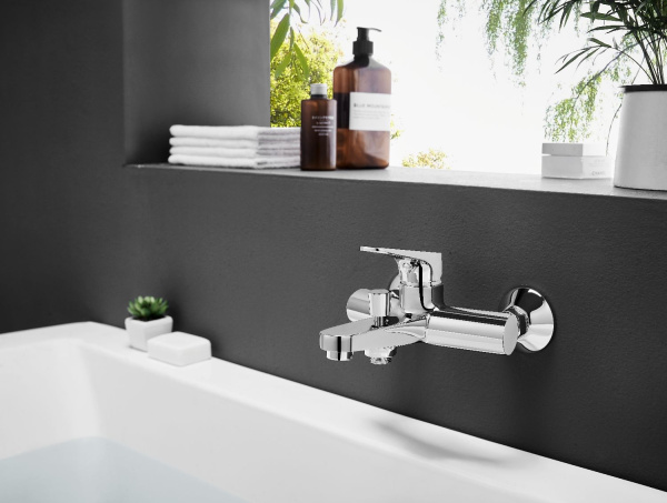 Смеситель для ванны c коротким изливом Bravat Eler F6191238CP-01-RUS Смеситель для ванны c коротким изливом Bravat Eler F6191238CP-01-RUS