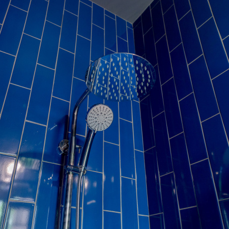 Душевая система с изливом Melana 1001P