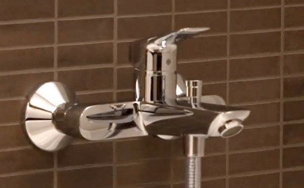 Смеситель для ванны Hansgrohe Logis 71401000