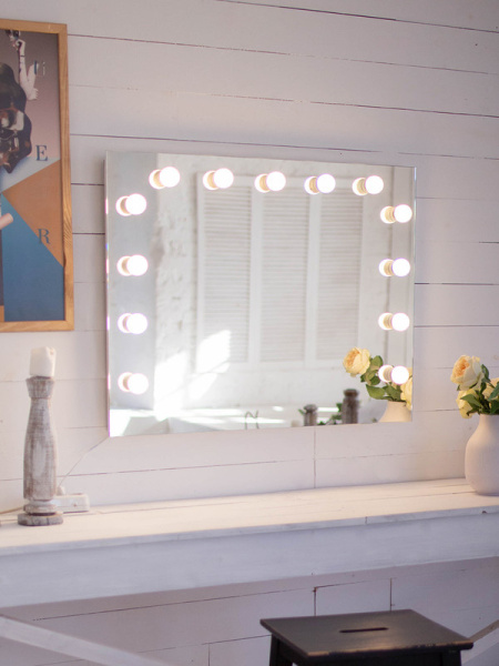 Зеркало с подсветкой (90x70) Continent Антураж ЗГП06