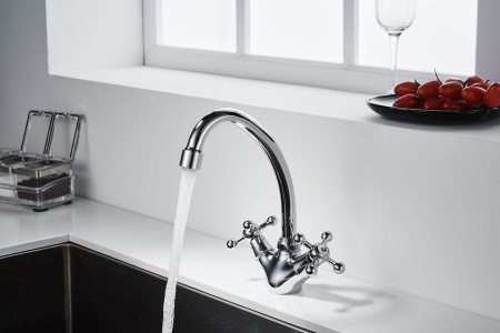 Смеситель для кухни DECOROOM DR54 DR54028