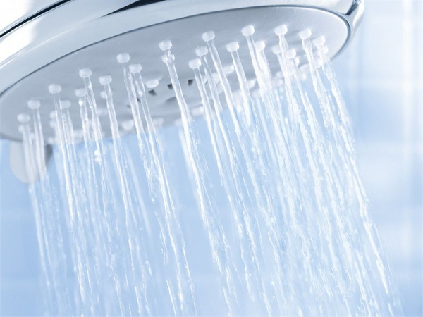 Верхний душ с кронштейном IV  Grohe New Tempesta 100 27870 000 (27870000)