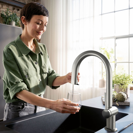 Смеситель для кухни с подключением к фильтру Hansgrohe Aqittura M91 FilterSystem 76803800 нержавеющая сталь