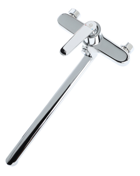 Смеситель для ванны однорычажный универсальный излив Agger Beauty A2621100 хром