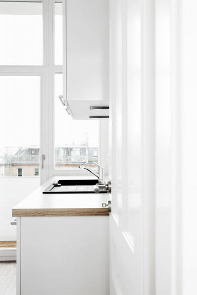 Смеситель для кухни с выдвижным изливом Kludi Objekta 325810575