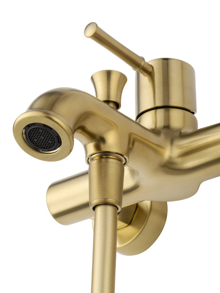 Смеситель для ванны с душем WONZON & WOGHAND TOR, брашированное золото WW-88037073-BG Смеситель для ванны с душем WONZON & WOGHAND TOR, брашированное золото WW-88037073-BG