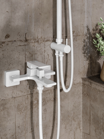 Душевая система смеситель с изливом Orange Lutz M04-932w  белый