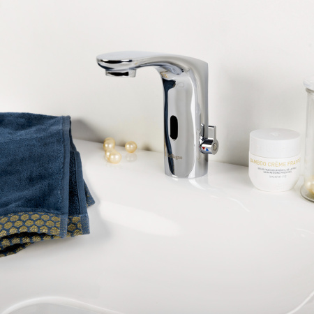 Электронный смеситель для раковины BelBagno ACQUA-ELV-CRM