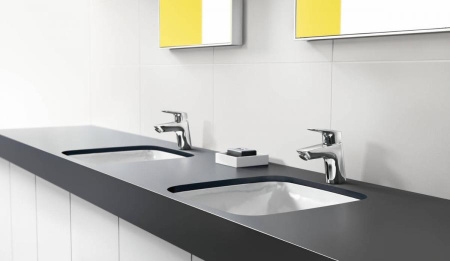 Смеситель для раковины с донным клапаном Hansgrohe Logis 71070000 хром