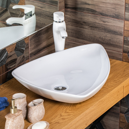 Раковина накладная (67,5х47) Melana 7861-805