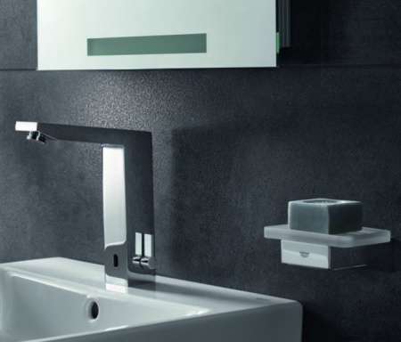 Инфракрасная электроника для раковины  Grohe Eurocube E 36440 000 (36440000) хром 