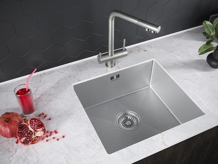 Кухонная мойка Paulmark Lassan PM304444-GM вороненая сталь