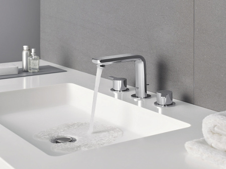 Смеситель для раковины на три отверстия, DN 15 Grohe Lineare 20304 000 (20304000) хром 