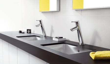 Смеситель  для раковины  Hansgrohe Тalis S2  32052000 (150 мм)