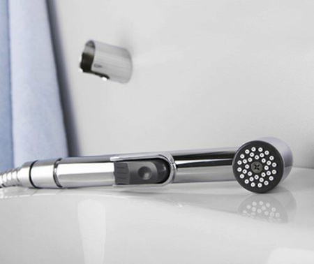 Смеситель для умывальника с гигиенической лейкой WasserKRAFT Aller 1068