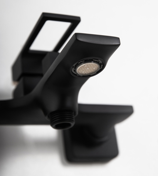 Смеситель для ванны  BelBagno LUCE LUC-VAS-NERO