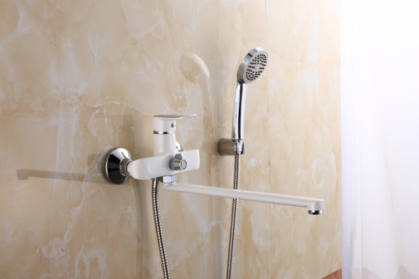 Смеситель для ванны Hansen (белый) H22003-F