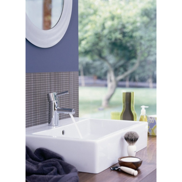 Смеситель однорычажный для раковины Grohe Essence 33596 000 (33596000) Смеситель однорычажный для раковины Grohe Essence 33596 000 (33596000)