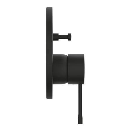 Смеситель для ванны однорычажный Grohe Essence New 24167KF1 черный матовый