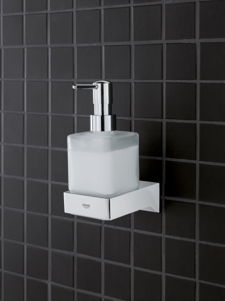 Дозатор жидкого мыла Grohe Selection Cube 40805 000 (40805000) хром 