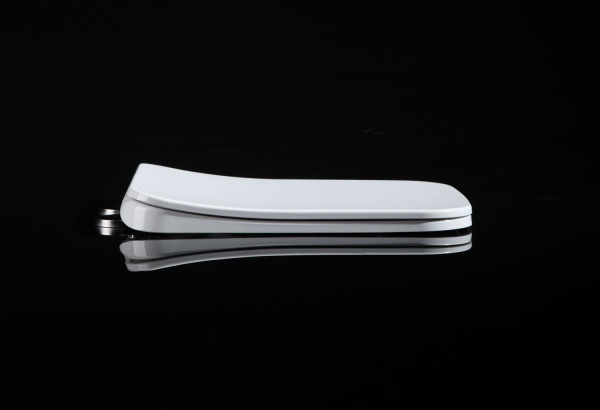 Сиденье дюропласт, soft close, металлическое крепление AM010SC