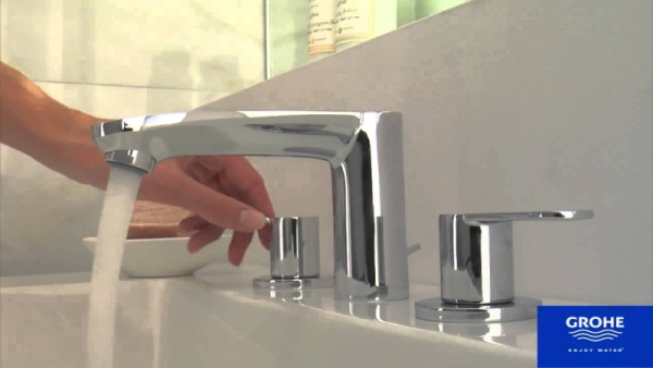 Смеситель для раковины на три отверстия Grohe Eurostyle Cosmopolitan 20208 002 (20208002) хром 