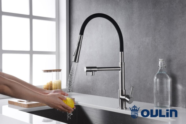 Смеситель для кухни Oulin OL-8023 (с гибким изливом)