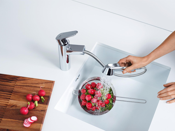 Смеситель однорычажный для кухни Grohe Eurodisc Cosmopolitan 32257 002 (32257002) хром