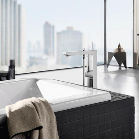 Смеситель наполный для ванны Grohe Eurocube Joy 23667 001 (23667001)