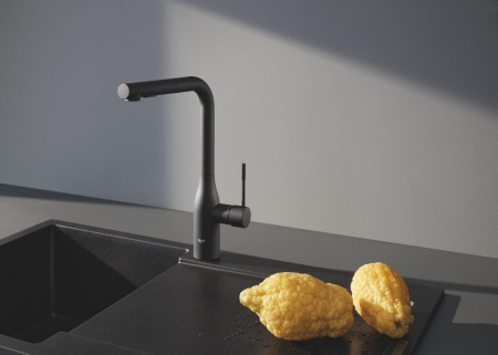 Смеситель для кухни с  выдвижным изливом Essence New Grohe 30504 KF0 (30504KF0) фантомный черный 