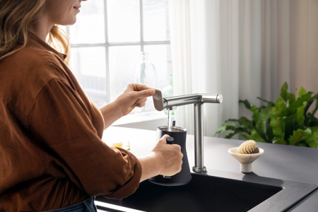 Смеситель для кухни с подключением к фильтру Hansgrohe Aqittura M91 FilterSystem 76804800 нержавеющая сталь