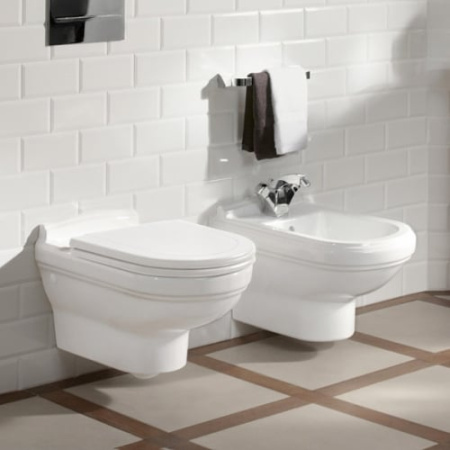 Унитаз подвесной старвайт Villeroy&Boch HOMMAGE Plus 6661B0R2