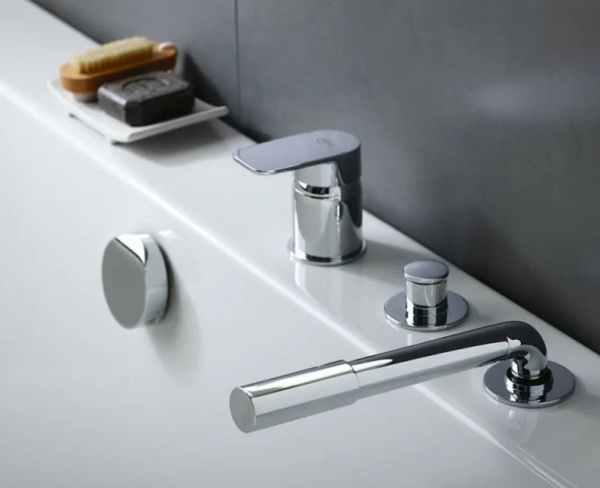 Смеситель на ванну Ideal Standard Tonic II A6349AA