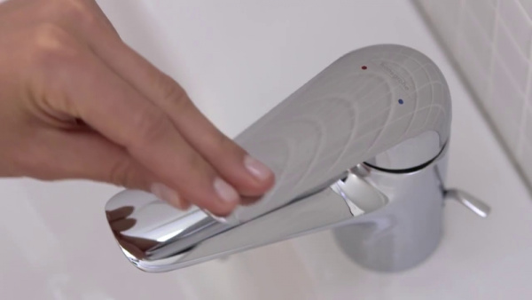 Смеситель для раковины Hansgrohe Novus 71020000 Смеситель для раковины Hansgrohe Novus 71020000