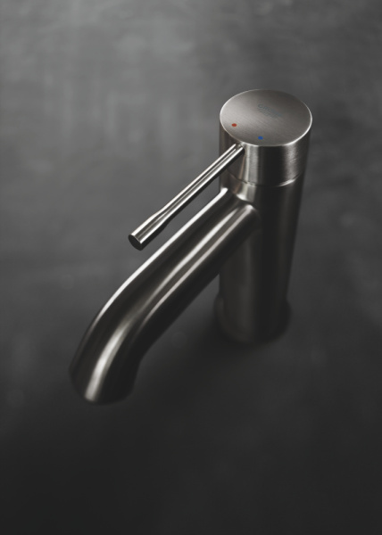 Смеситель для раковины однорычажный Grohe Essence 24171 AL1 (24171AL1) тёмный графит матовый