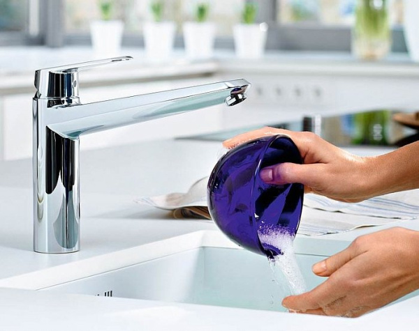 Смеситель однорычажный для кухни Grohe Eurodisc Cosmopolitan 33770 002 (33770002) хром