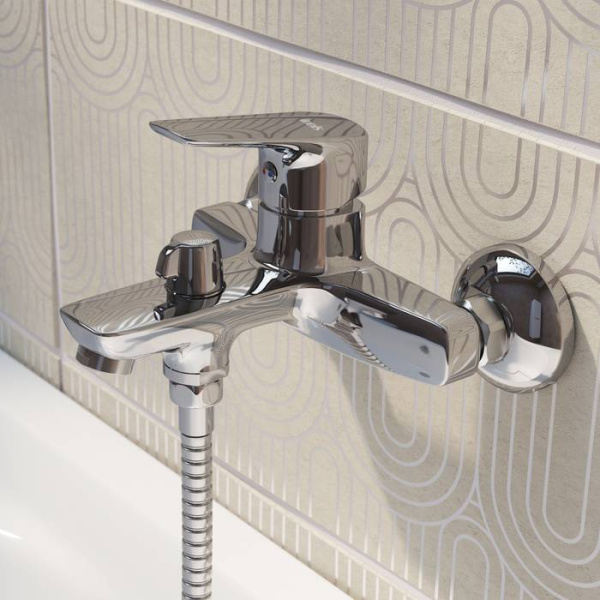 Смеситель для ванны IDDIS Vibe (VIBSB02i02WA)